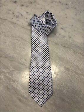 Geoffrey Beene White Tie with Blue Polka Dots Pattern
